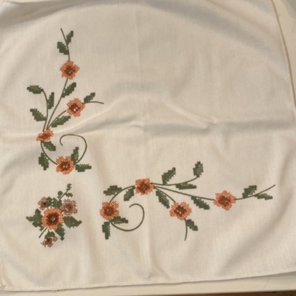 Vintage Inspired Neutral Floral Cloth Napkins Set Of 8 Cottagecore Fine Dining - Picture 3 of 4